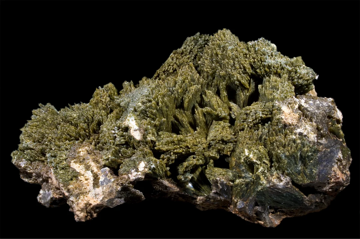 Image of epidote mineral